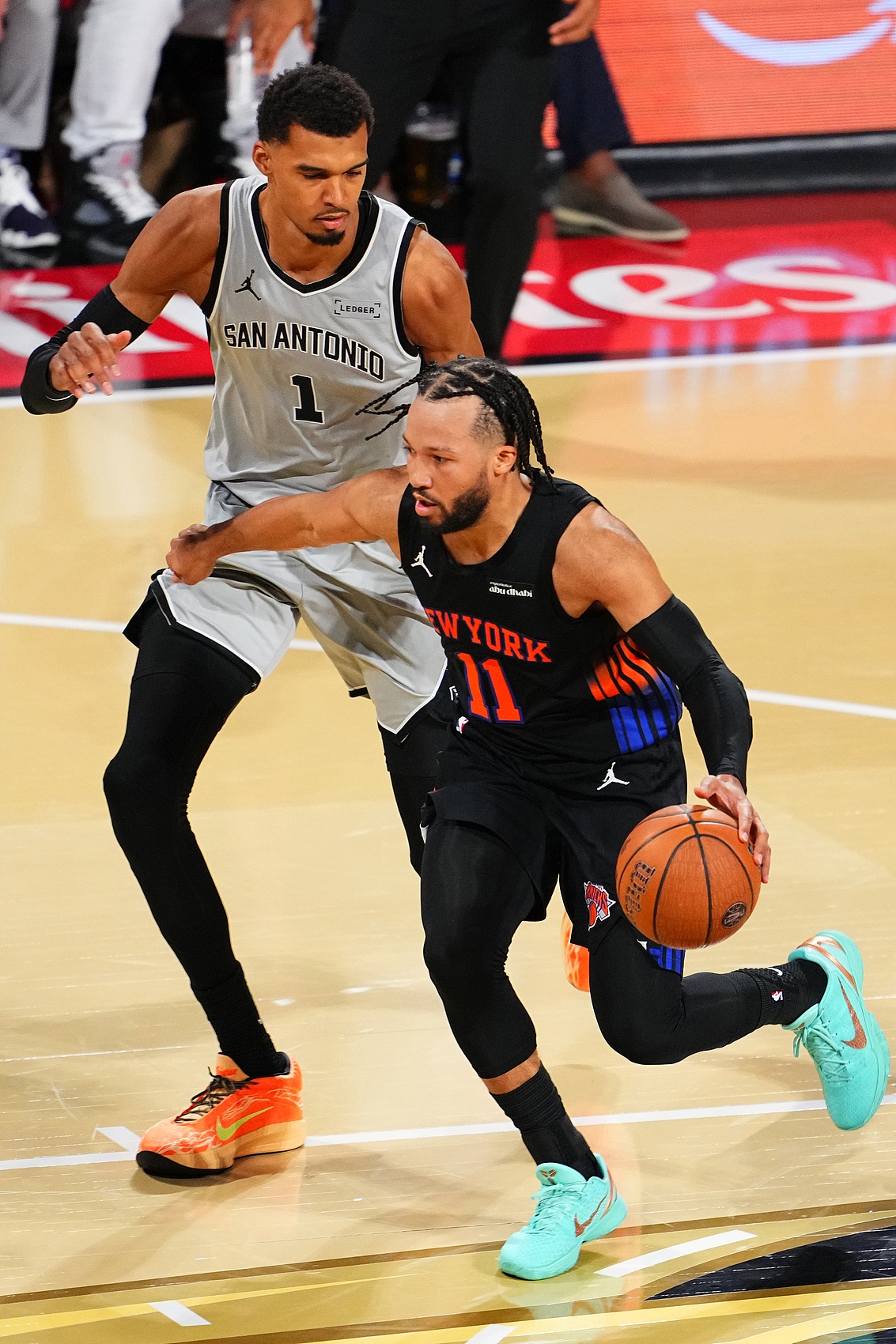 A·史密斯：布伦森夺冠拯救NBA 否则各队将陷入文班思维囤长人