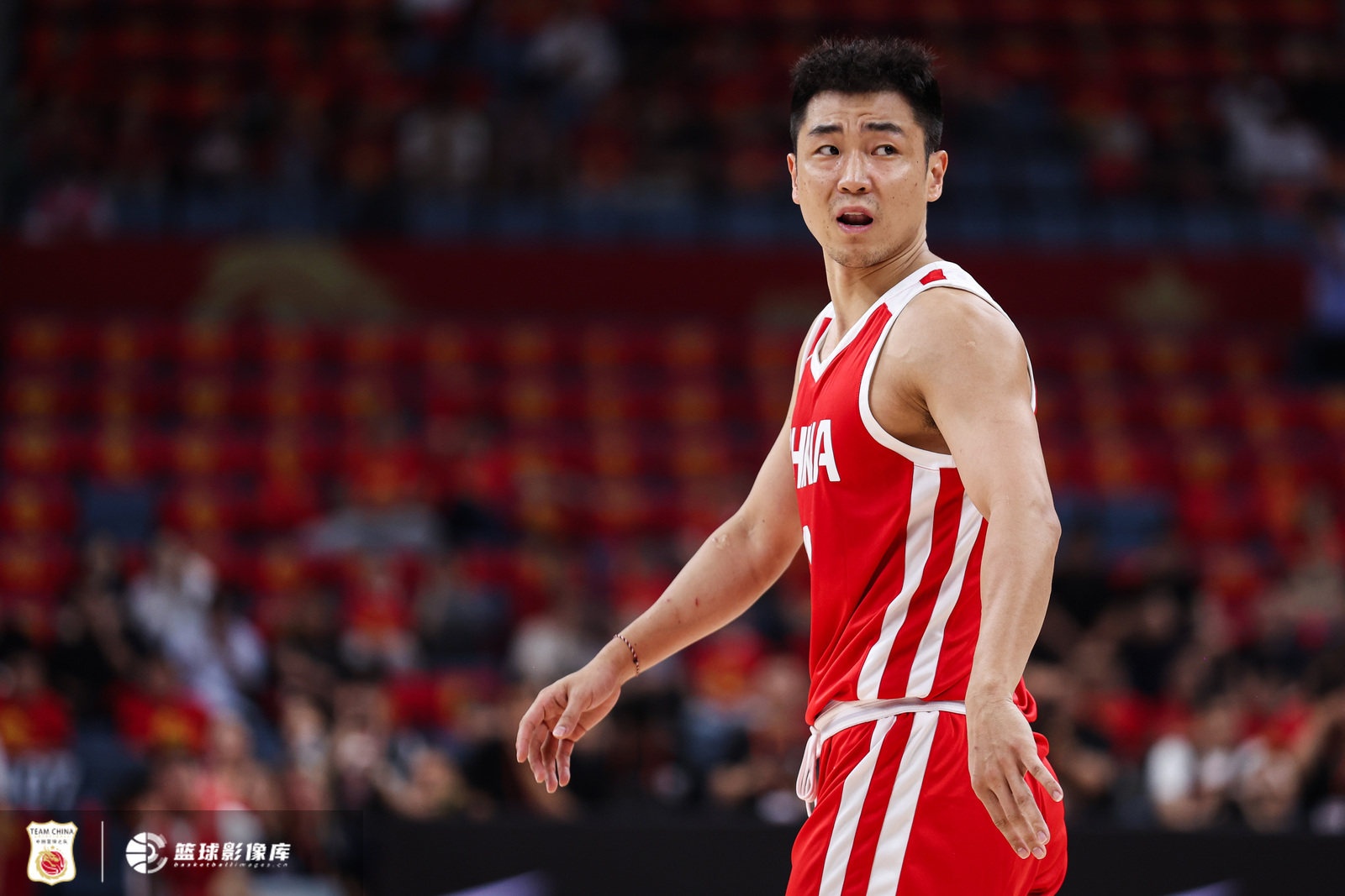 杨瀚森7+8磨合阵痛，高诗岩13分带伤撑后场