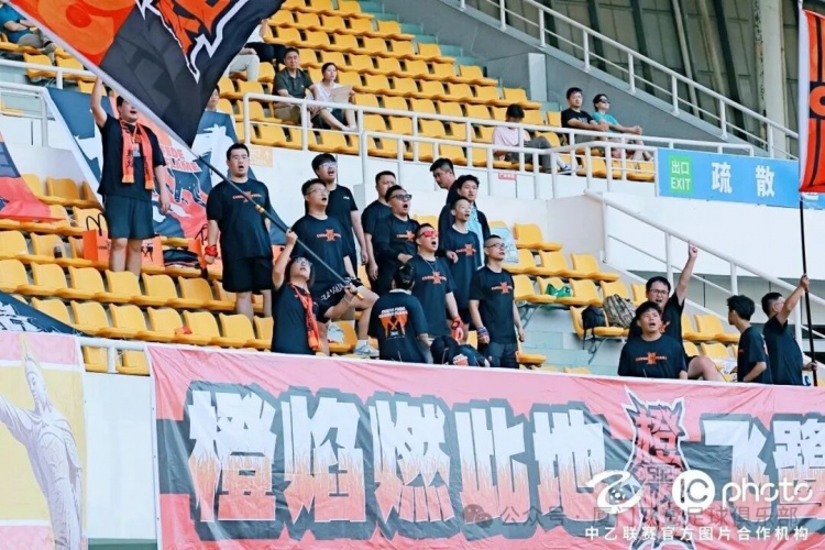 三轮不胜!飞鹭主场0-0青年星 冲乙功臣李宗儒泪别 三轮不胜!飞鹭主场0-0青年星 冲乙功臣李宗儒泪别