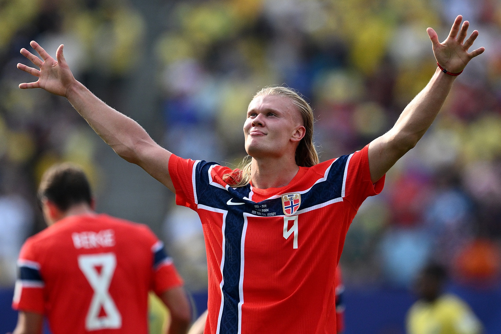 59岁同名哈兰德：买不到挪威球衣，曾被土耳其人求赞助换牙