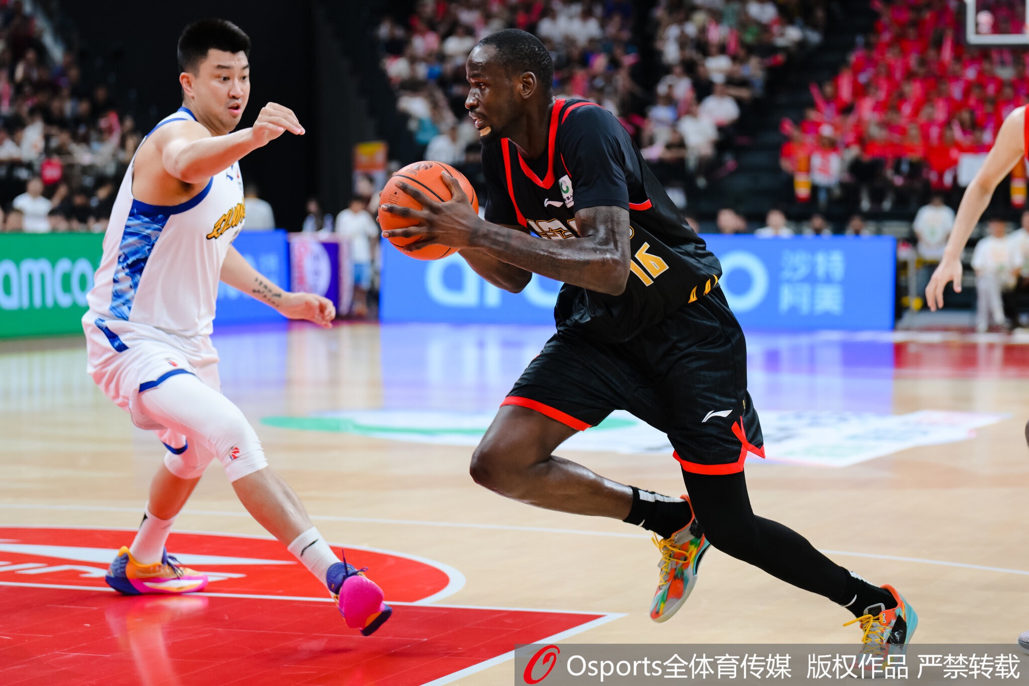 深圳男篮续约巴吉 机动型内线留用