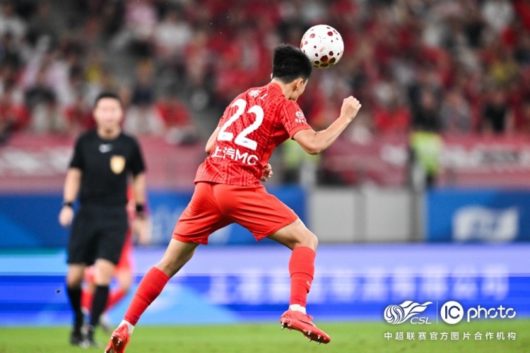 三粒进球被吹 海港主场0-1负泰山