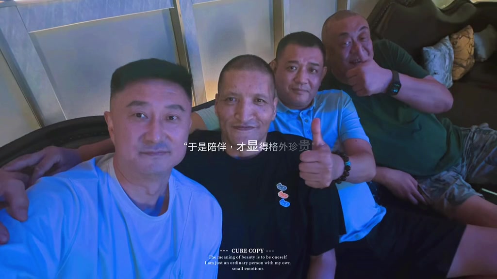 粤BA总决赛东莞108-73深圳夺冠 巩晓彬杜锋巴特尔单涛现场聚首 粤BA总决赛东莞108-73深圳夺冠 巩晓彬杜锋巴特尔单涛现场聚首