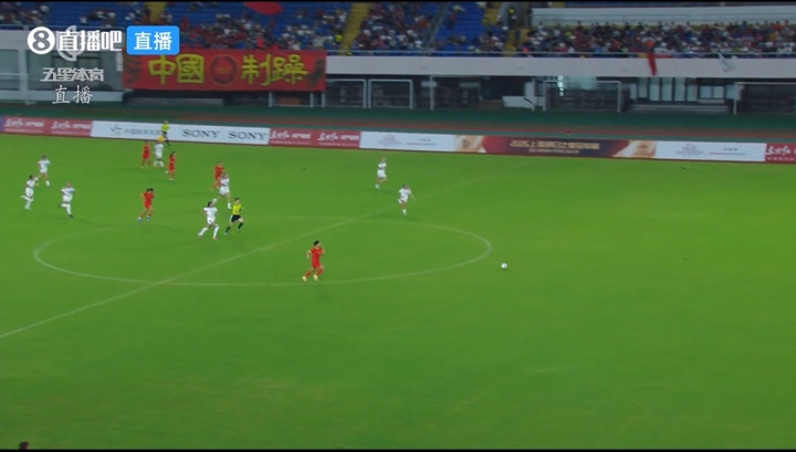 方珍珠过门将打空门 中国U17女足2-0领先皇马U17 方珍珠过门将打空门 中国U17女足2-0领先皇马U17