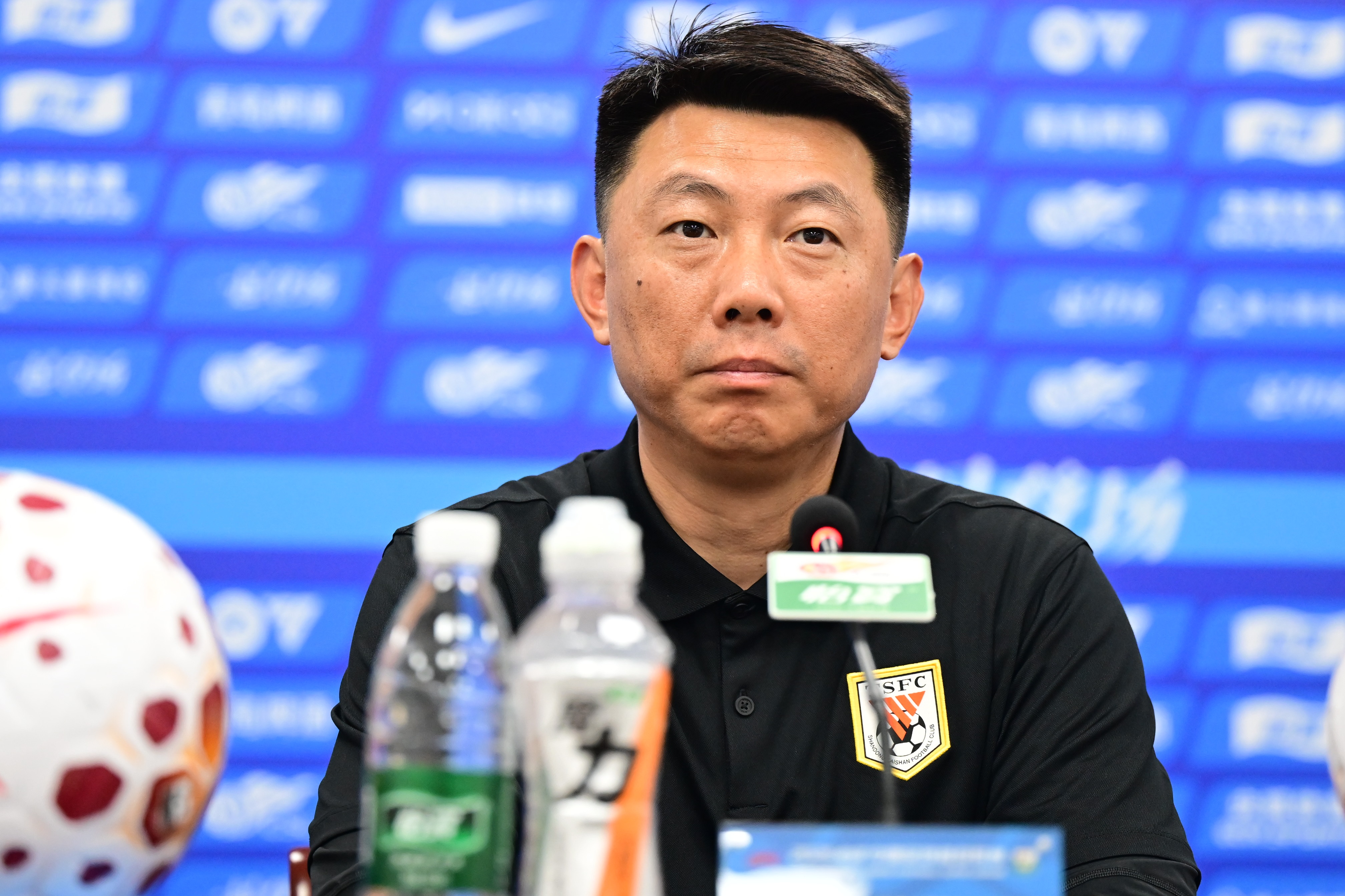 记者谈泰山0-3海港：技战术不在同层次，唐田能力未必比韩鹏好